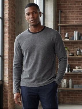 Michael Kors EUC Heathered Charcoal crew neck shirt w/black crew collar size L